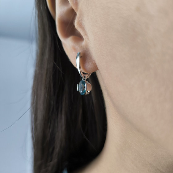 Серебряные серьги с топазом Лондон Блю 1.65ct