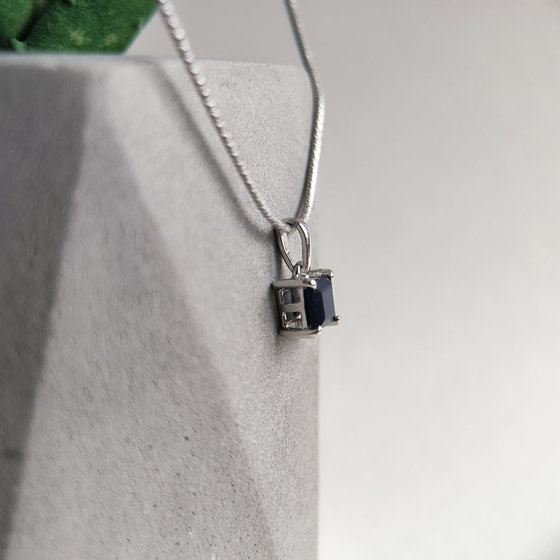 Серебряная подвеска с сапфиром 0.772ct
