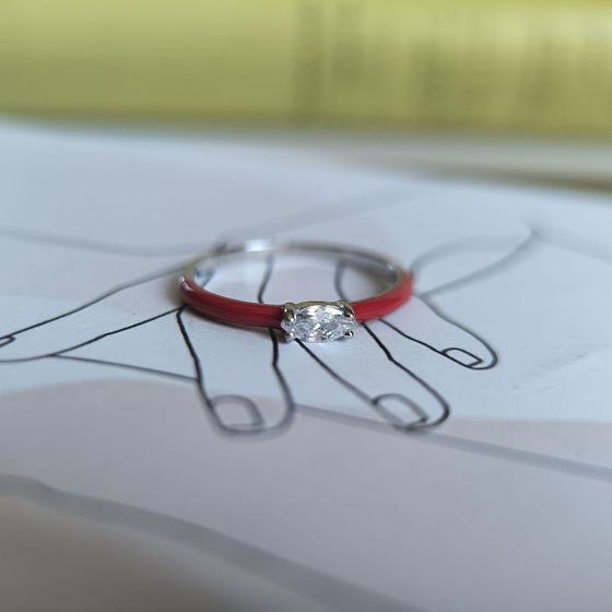 Silver ring with phianites, semallu