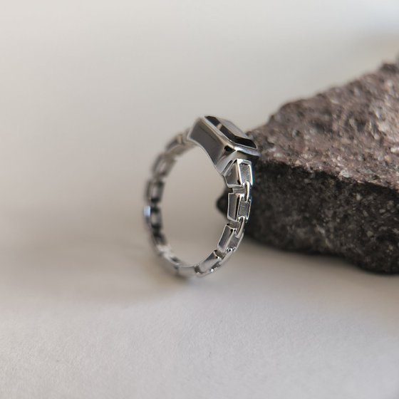 Серебряное кольцо с раухтопазом (дымчатым кварцем) 1.4ct