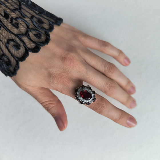 Серебряное кольцо с гранатом nano, гранатом