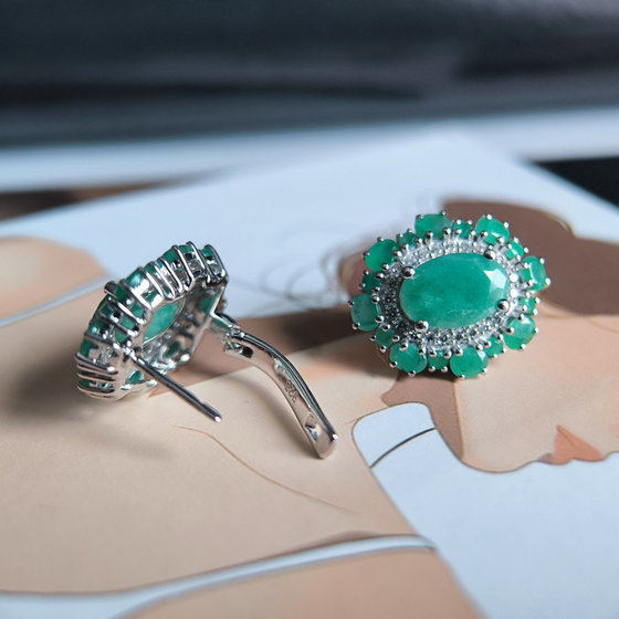 Серебряные серьги с изумрудом 11.133ct