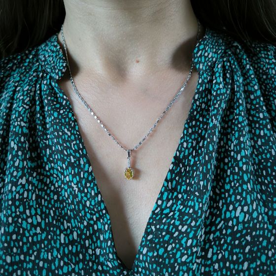 Silver pendant with citrine nano