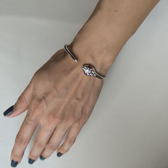 Серебряный браслет с фианитами