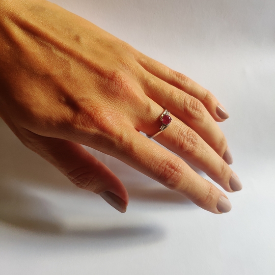 Серебряное кольцо с рубином 0.752ct
