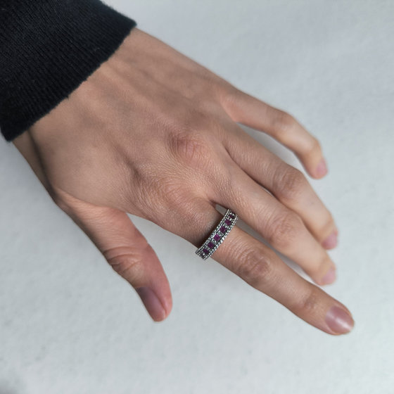 Серебряное кольцо с рубином 1.458ct, фианитами