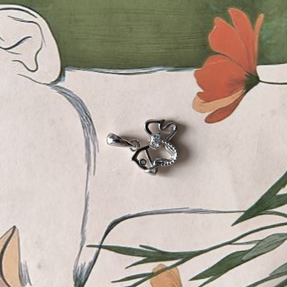 Серебряная подвеска с фианитами