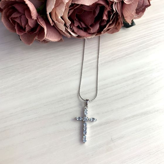 Срібний хрестик з топазом 1.98ct