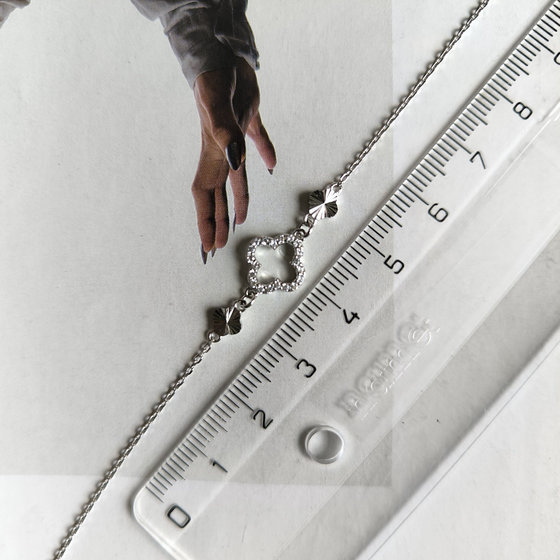 Silver bracelet with cubic zirconia