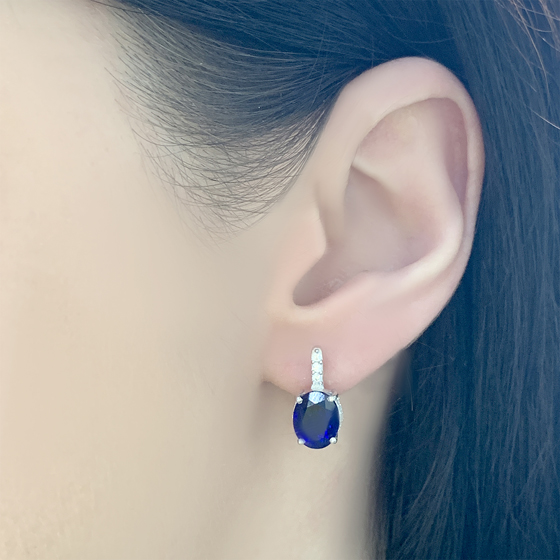 Серебряные серьги с сапфиром nano