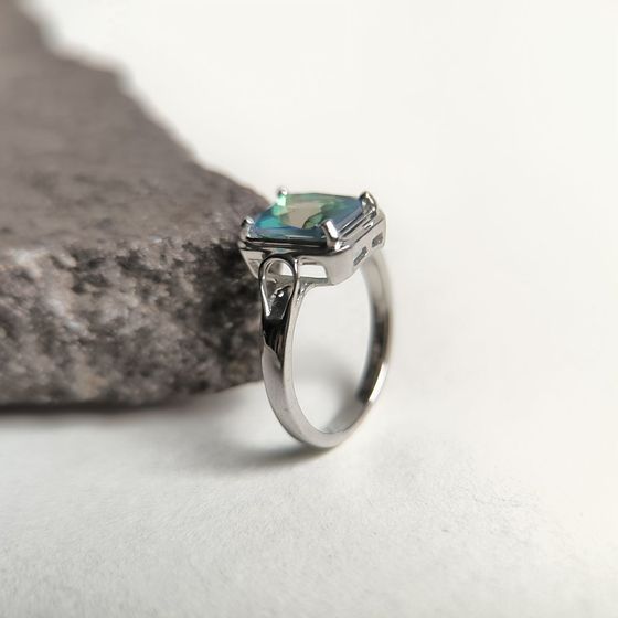 Silver ring with mystic topaz 1.6ct