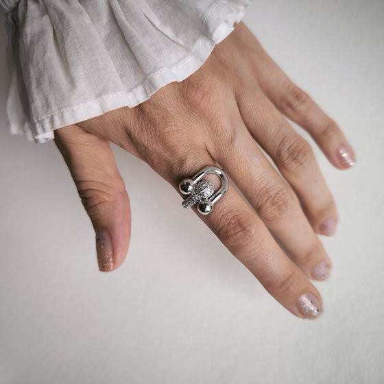 Silver ring with cubic zirconia