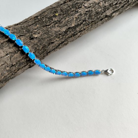 Серебряный браслет с опалом