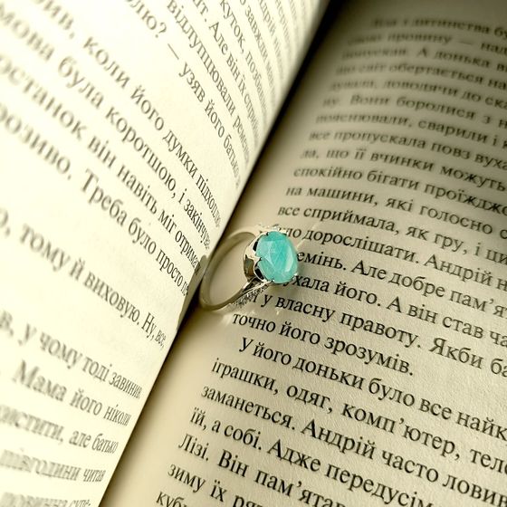 Silver ring with emerald