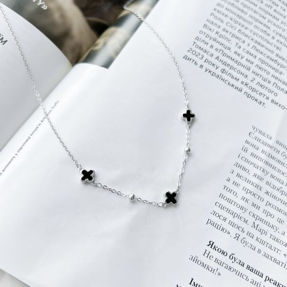 Серебряное колье с емаллю