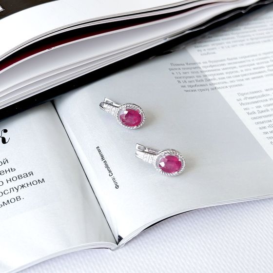 Срібні сережки з рубіном 4.846ct, фіанітами