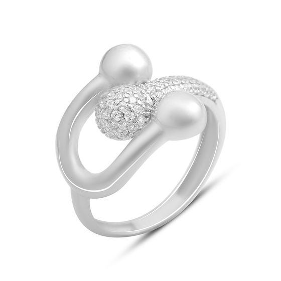 Silver ring with cubic zirconia