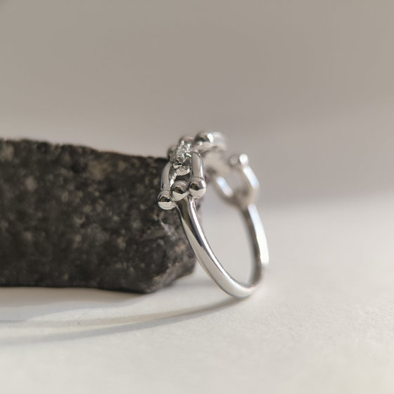 Silver ring with cubic zirconia
