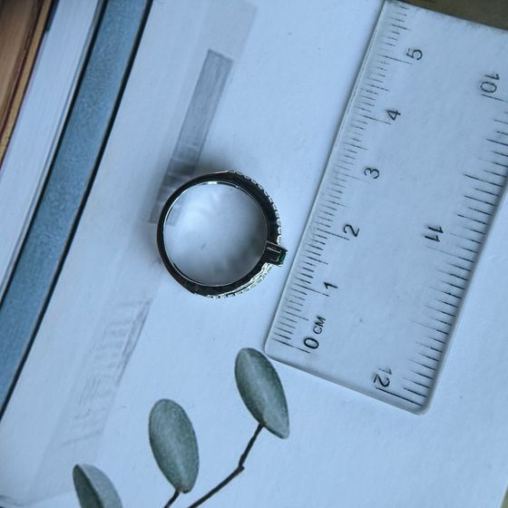 Silver ring with emerald nano 0.518ct