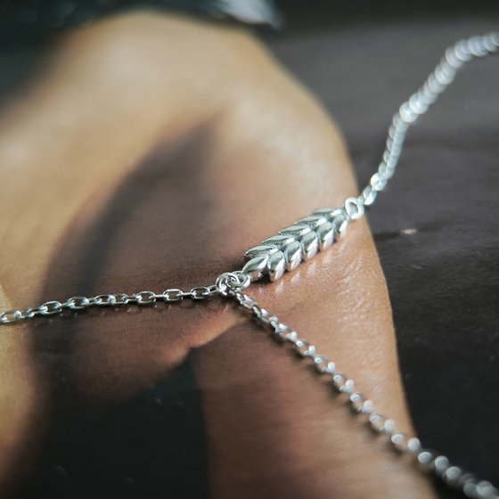 Silver necklace without stones