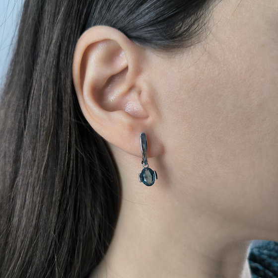 Серебряные серьги с топазом Лондон Блю 1.65ct