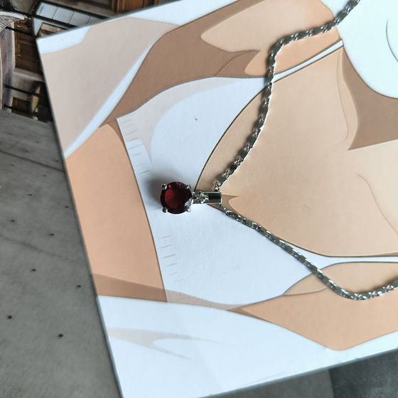 Серебряная подвеска с гранатом nano 1.45ct, фианитами