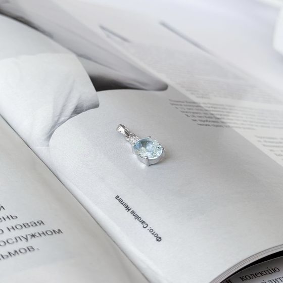 Серебряная подвеска с топазом 2.951ct
