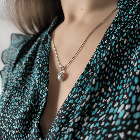 Серебряная подвеска с фианитами