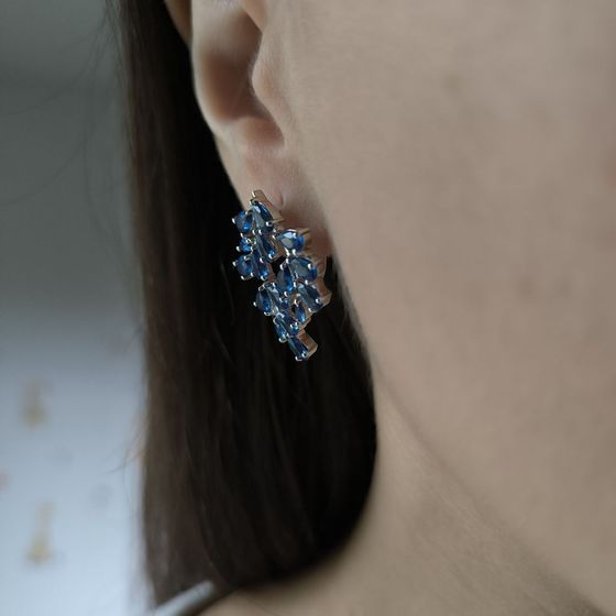 Silver earrings with a 4.31-carat nano sapphire