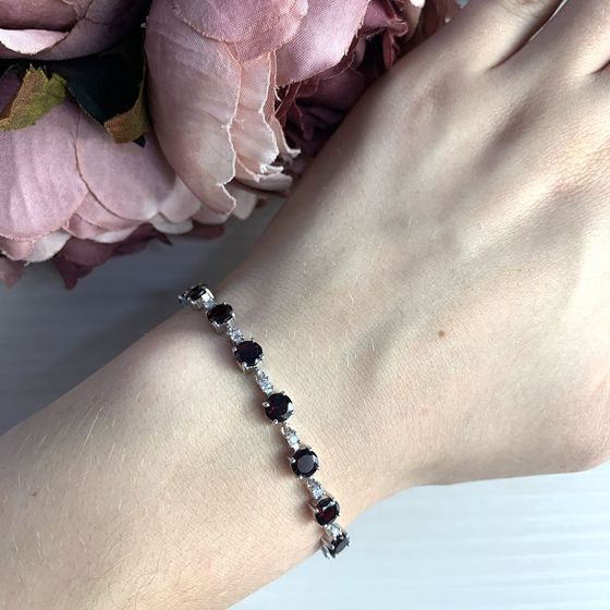 Серебряный браслет с гранатом 9.902ct