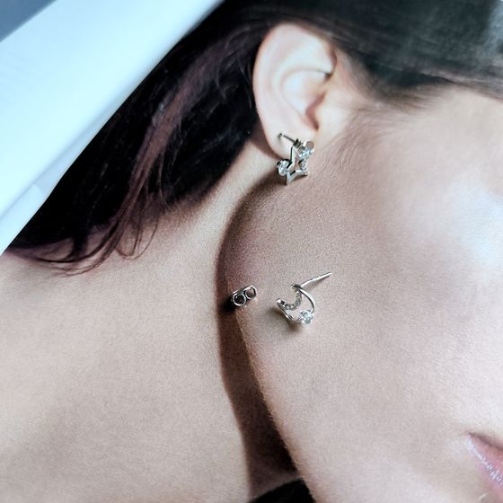Silver Earrings with Fianites