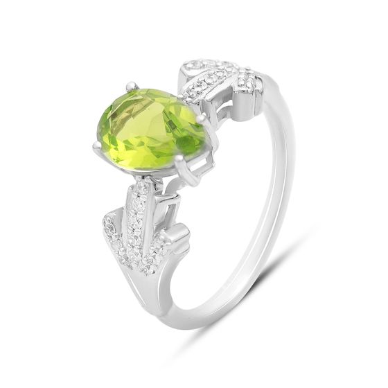 Silver ring with chrysolite 4.177ct, phianites