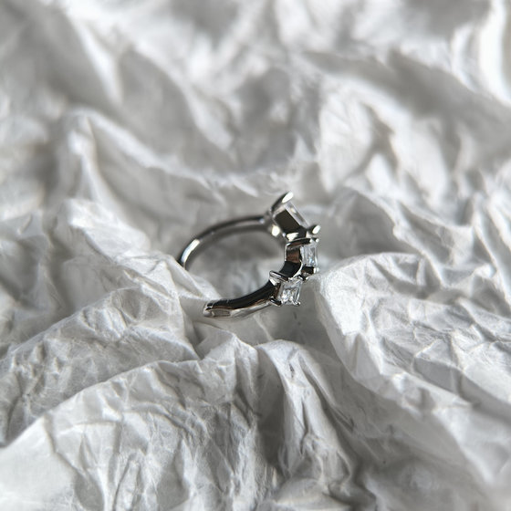 Серебряные серьги с фианитами