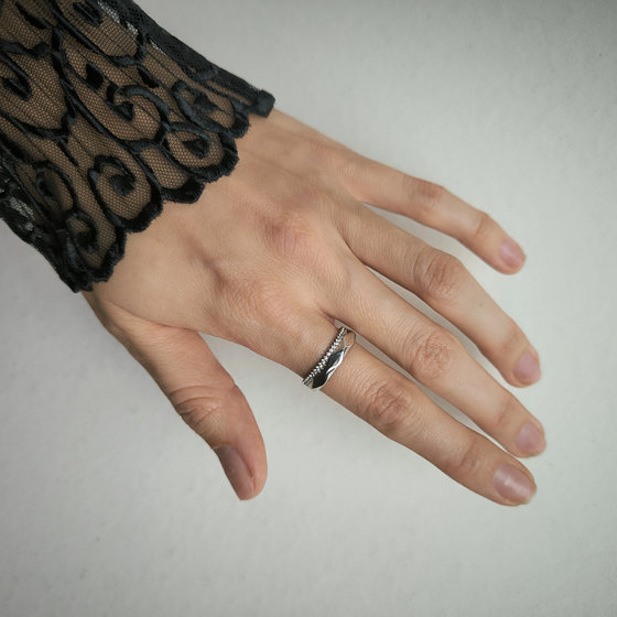 Серебряное кольцо с фианитами 0.35ct