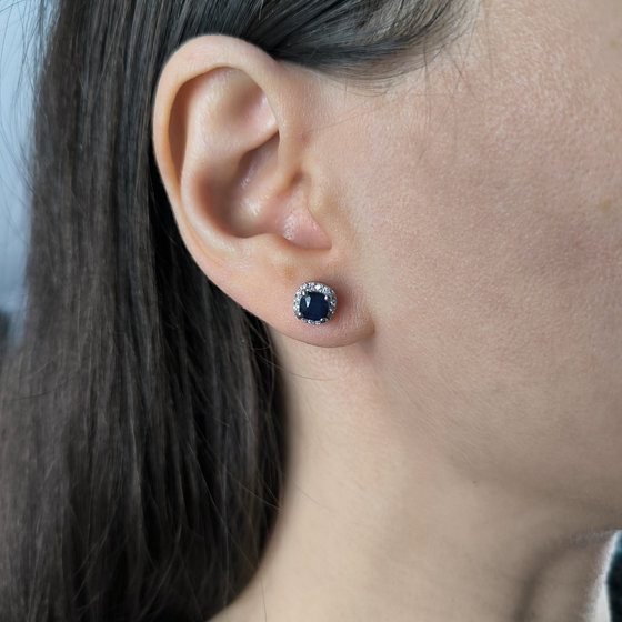 Серебряные серьги с сапфиром 1.802ct, фианитами