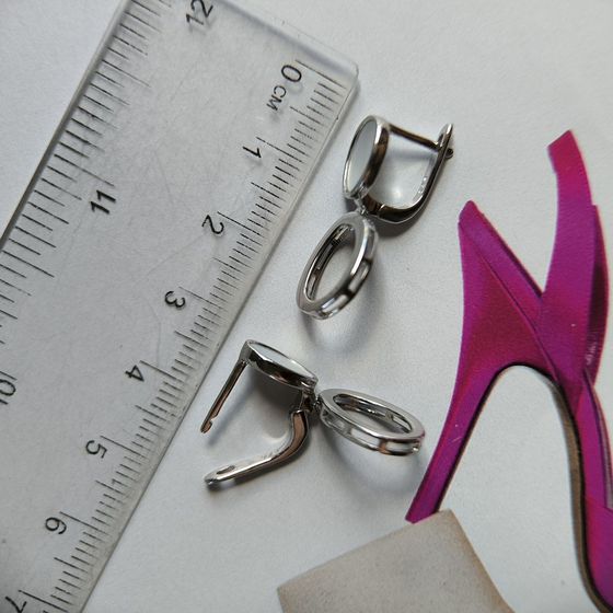 Silver earrings with mother-of-pearl