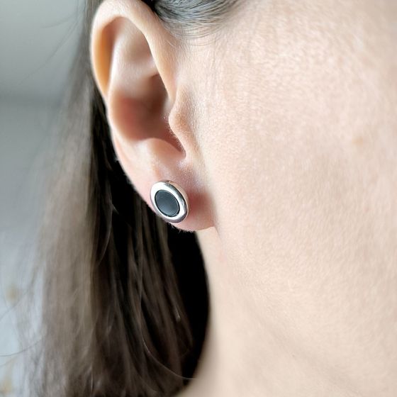 Серебряные серьги с ониксом