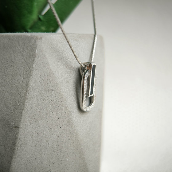 Silver pendant with onyx and cubic zirconia
