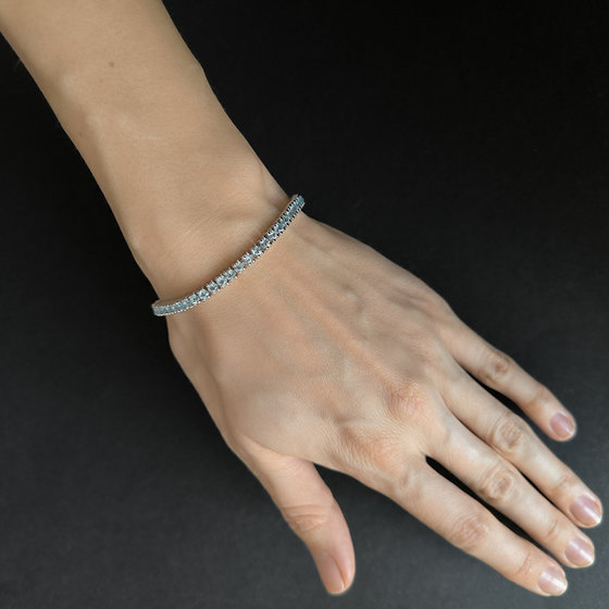 Серебряный браслет с топазом 6.505ct