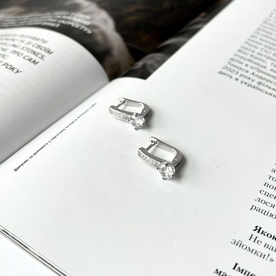 Серебряные серьги с фианитами