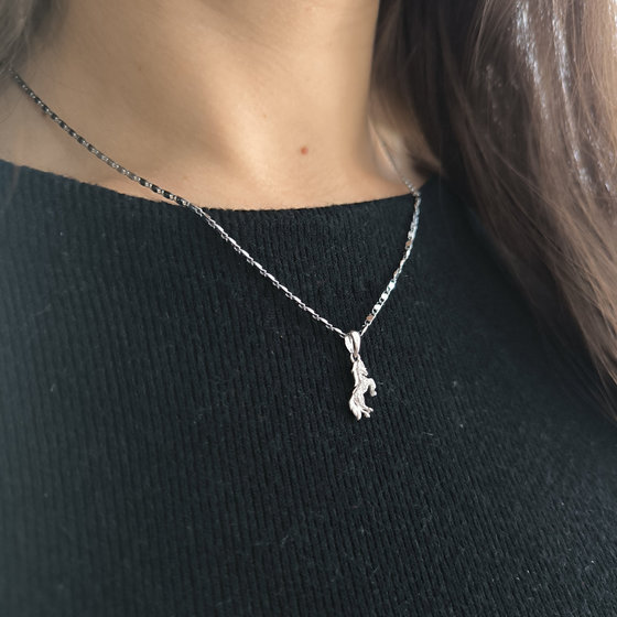 Серебряная подвеска с фианитами