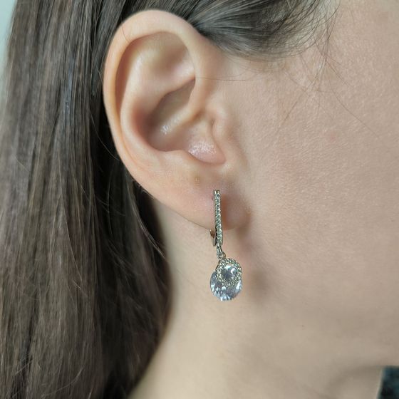 Серебряные серьги с фианитами