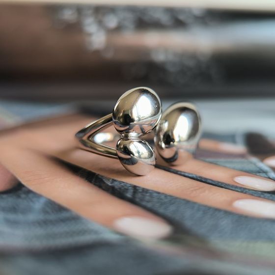 Серебряное кольцо без камней