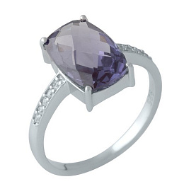 Silver ring with an alexandrite