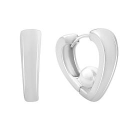 Silver earrings with pearls