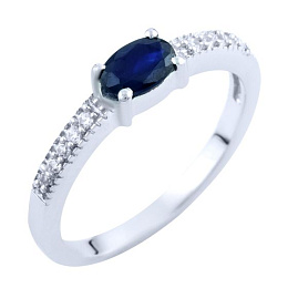 Silver ring with a 0.702-carat sapphire