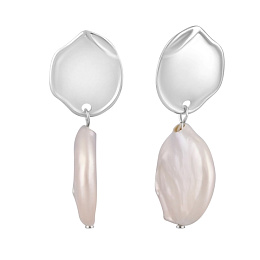 Silver earrings with baroque pearls