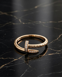 Gold ring with 0.12 ct cubic zirconia