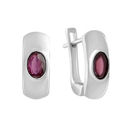 Silver earrings with a 1.1-carat ruby