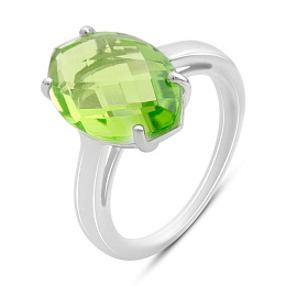 Silver ring with a 4.855-carat chrysolite